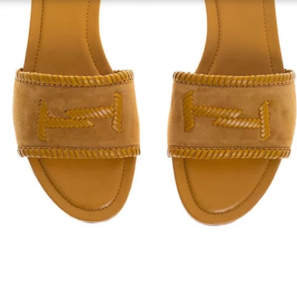 Tod’s Yellow Calf leather mules with double T embroidered - Picture 2 of 9